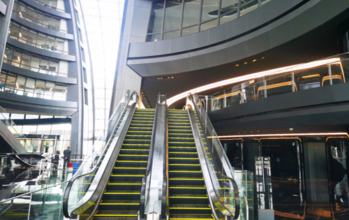 丽泽SOHO下沉式广场