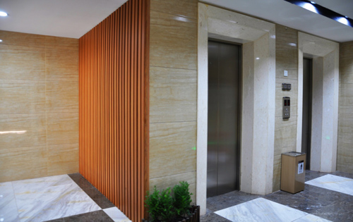 富华弘燕大厦电梯