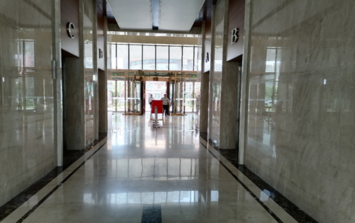 中源科技大厦电梯