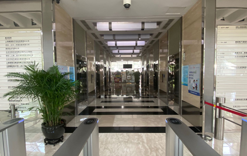 友邦金融中心电梯