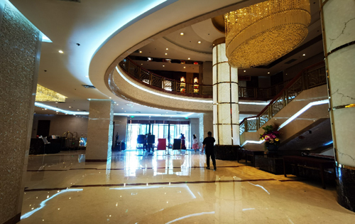 艾维克大厦正门