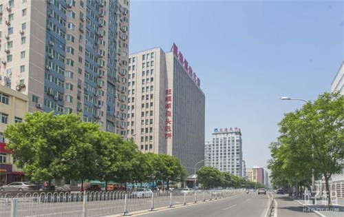 房地置业大厦周边环境