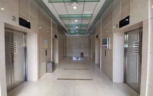 富尔大厦电梯