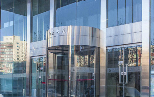 雨霖大厦旋转门