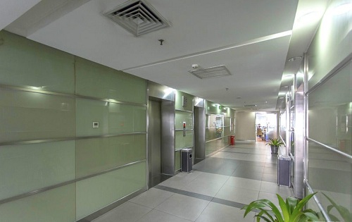 中坤大厦电梯
