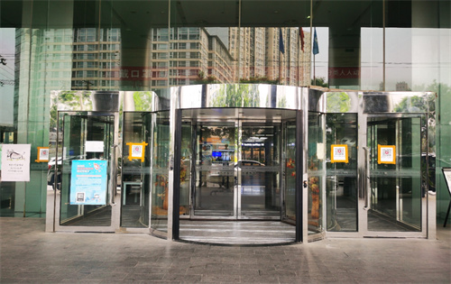 中国电子大厦正门