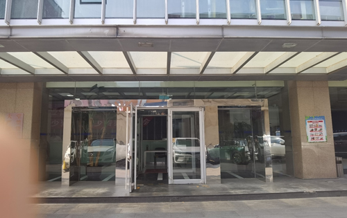 恒润国际大厦正门