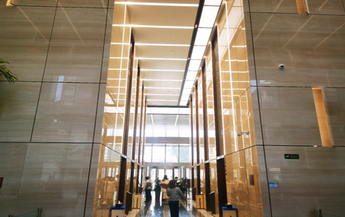 北京国际俱乐部大厦电梯