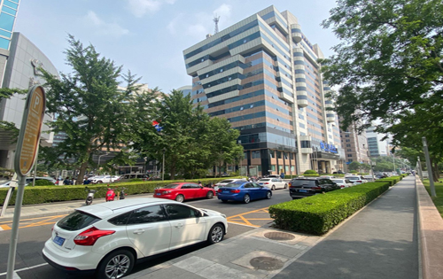 通泰大厦侧立面