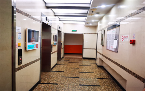 长远天地大厦电梯