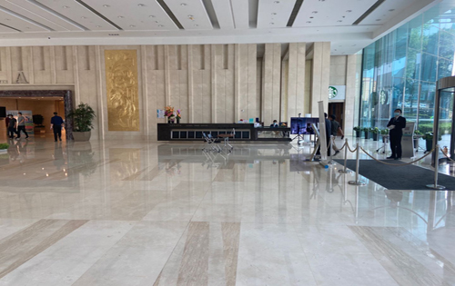 环球贸易中心大堂