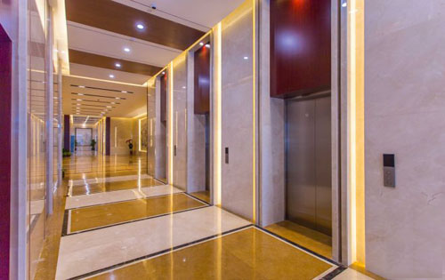 新华国际广场电梯