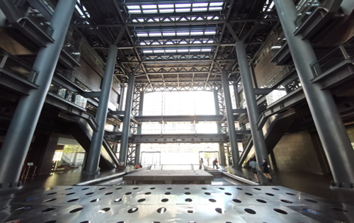 世纪财富中心大堂