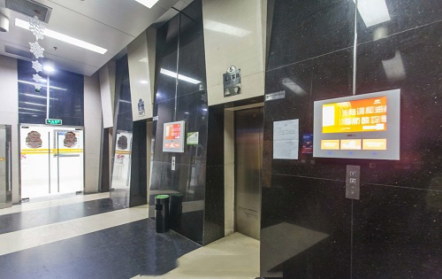 洛克时代中心电梯