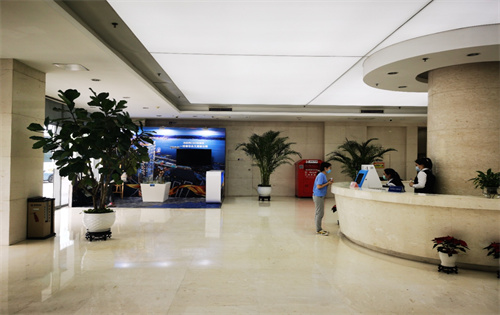 ​西海国际中心前台