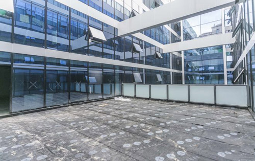 顺和国际财富中心外立面