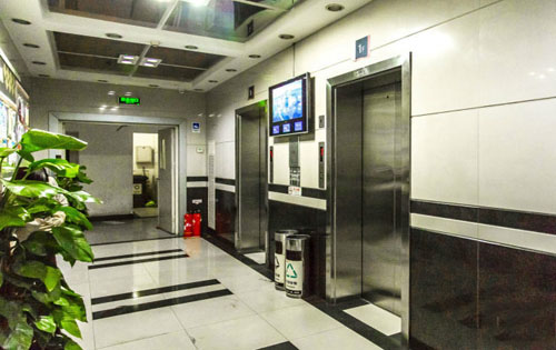 盈创动力电梯