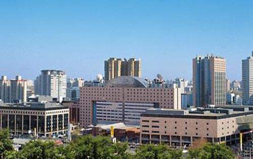 燕莎中心周边环境