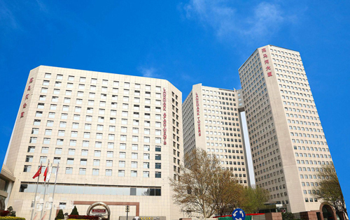 亮马河大厦外立面