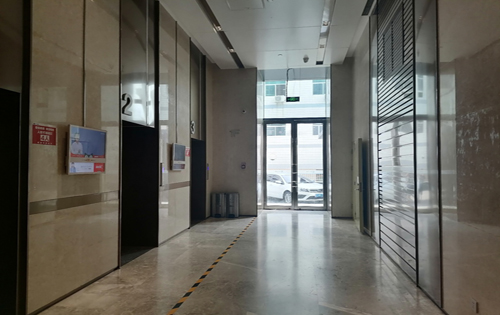 未来城大厦电梯