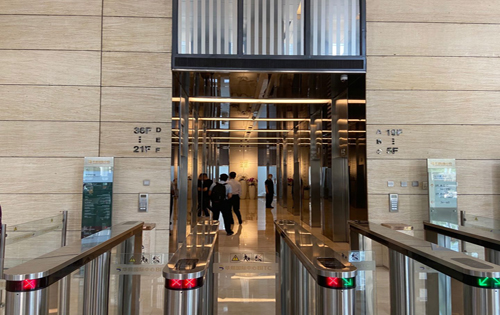 华熙国际中心电梯