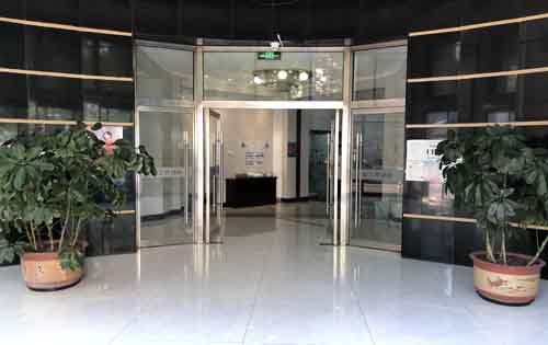 轻工科创楼大堂