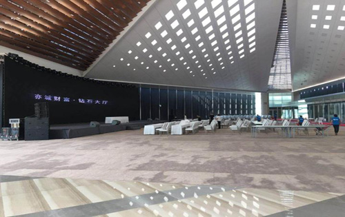 亦城财富中心大堂