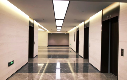 亦城时代广场电梯