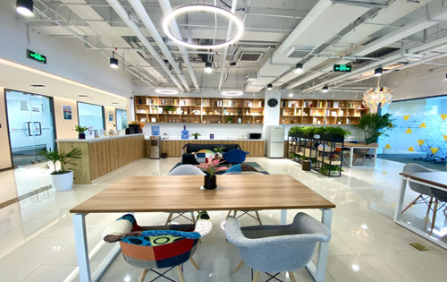 隆盛大厦办公区