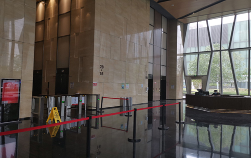 绿地中心（中国锦）前台