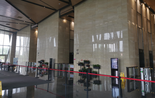 绿地中心（中国锦）大堂