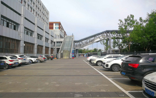 京通大厦周边环境