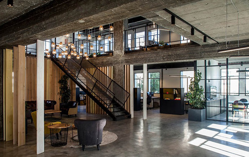 弘祥科技文化产业园大堂